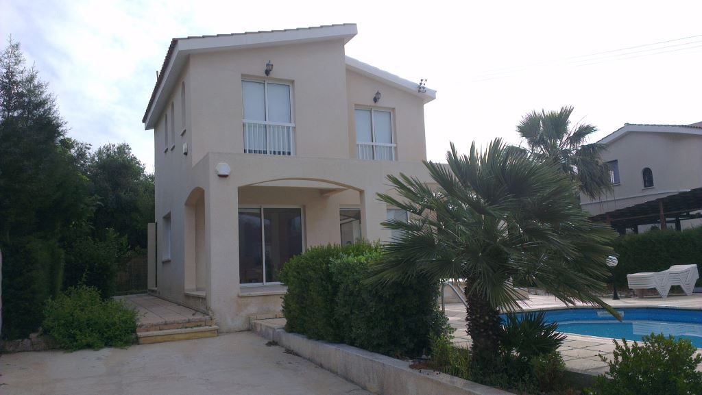 Villa Aqua Coral Bay Paphos long term rent Paphos villa rental