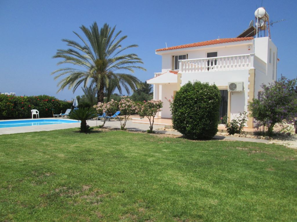 Villa Christoforou Coral Bay Paphos long term rent Paphos villa